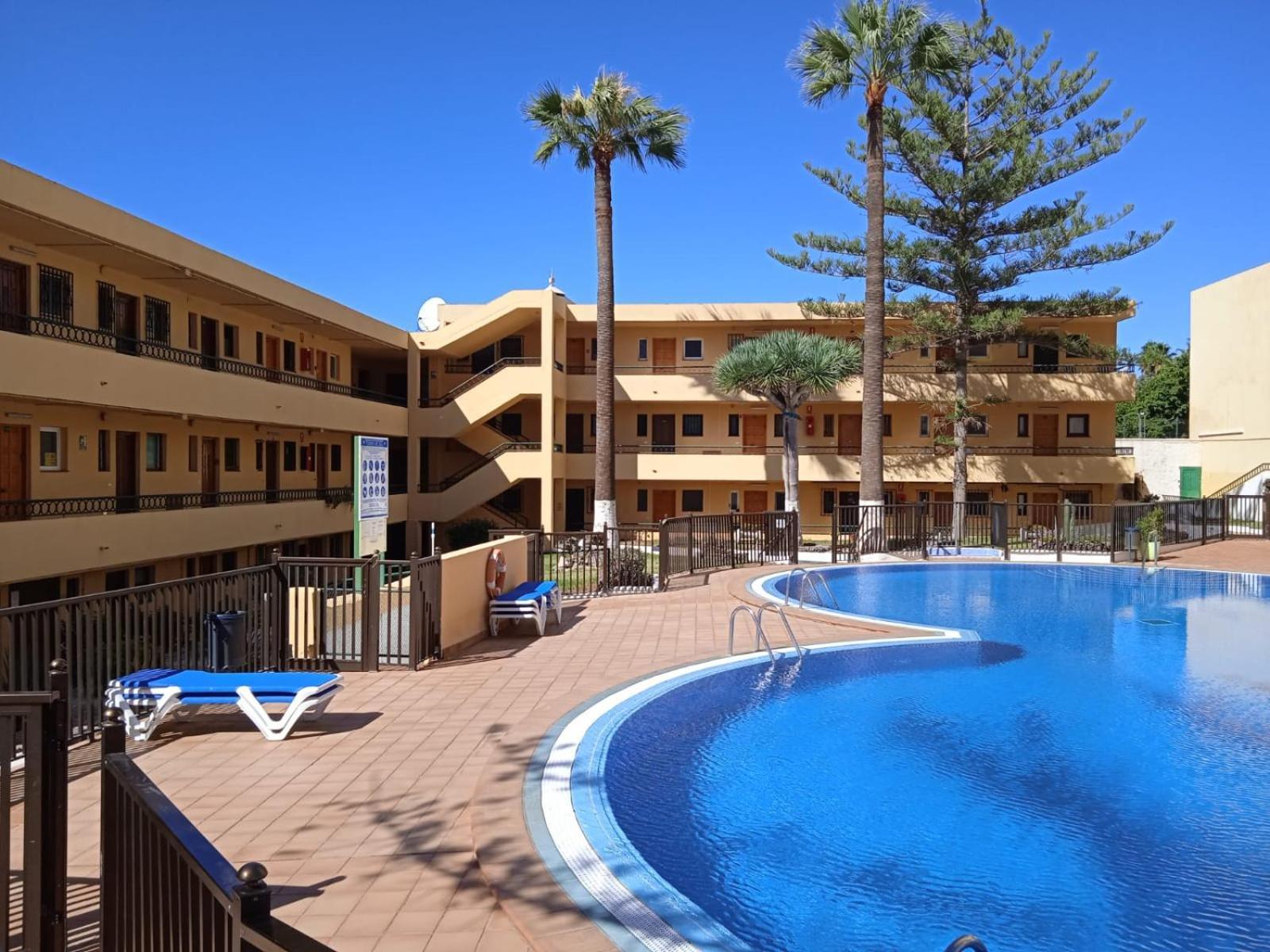 Firstline Apartment Los Cristianos 阿罗纳 外观 照片