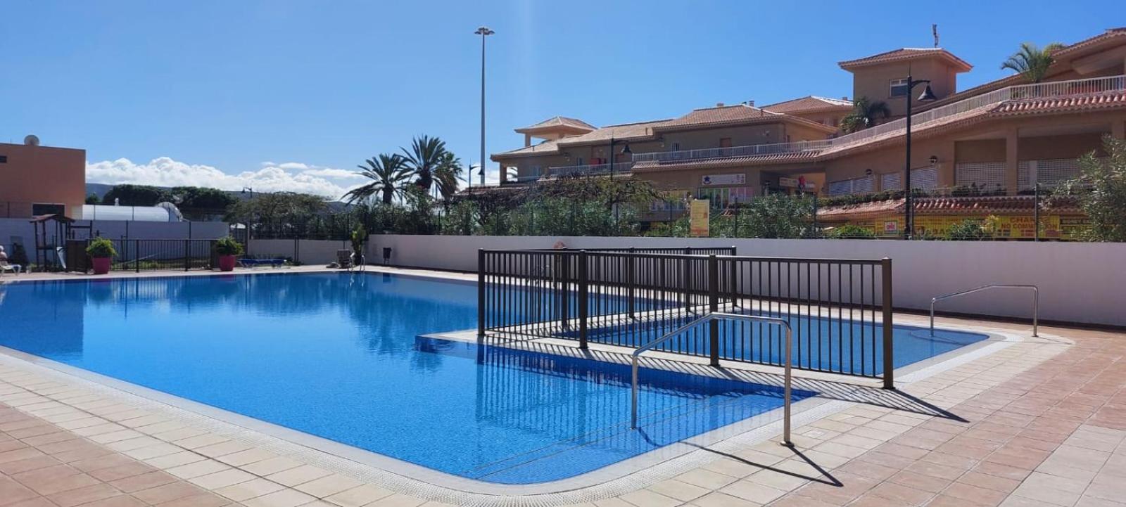 Firstline Apartment Los Cristianos 阿罗纳 外观 照片