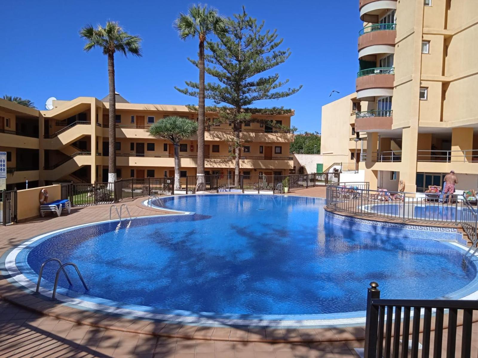 Firstline Apartment Los Cristianos 阿罗纳 外观 照片