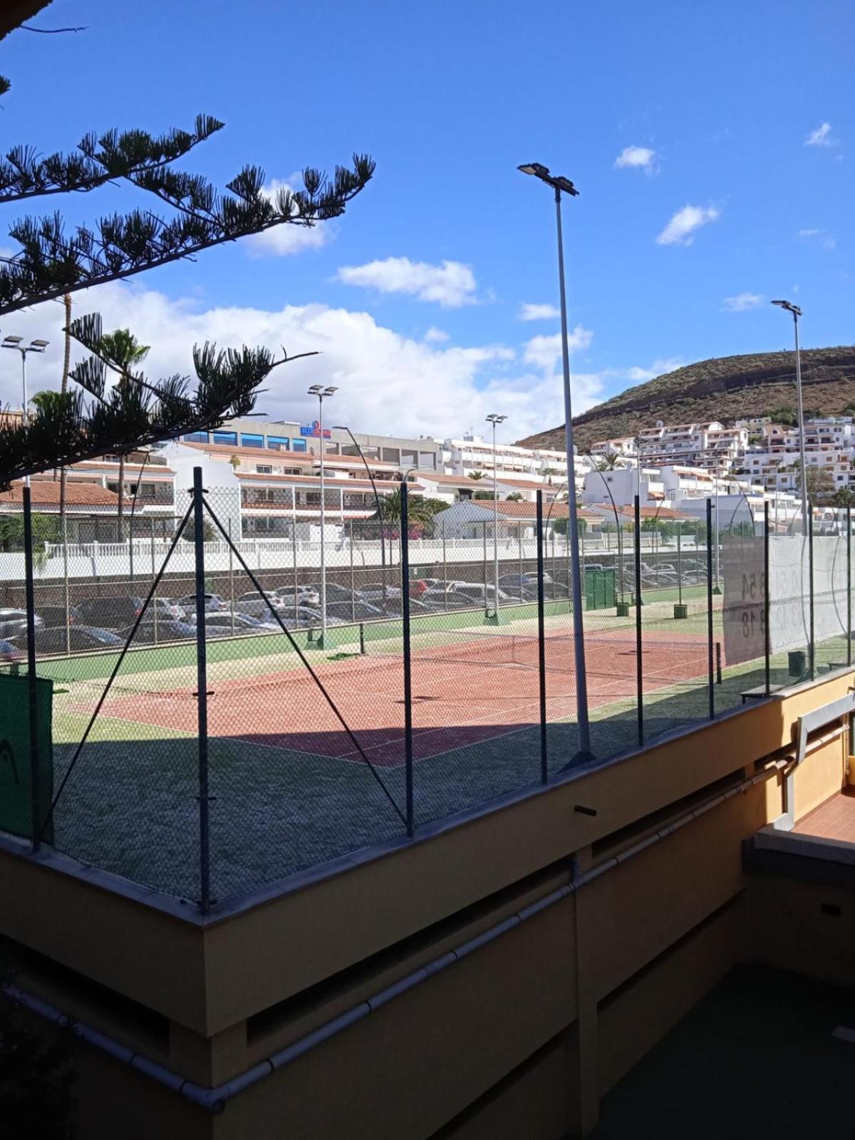 Firstline Apartment Los Cristianos 阿罗纳 外观 照片